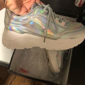 HOLOGRAPHIC PLATFORM SNEAKERS